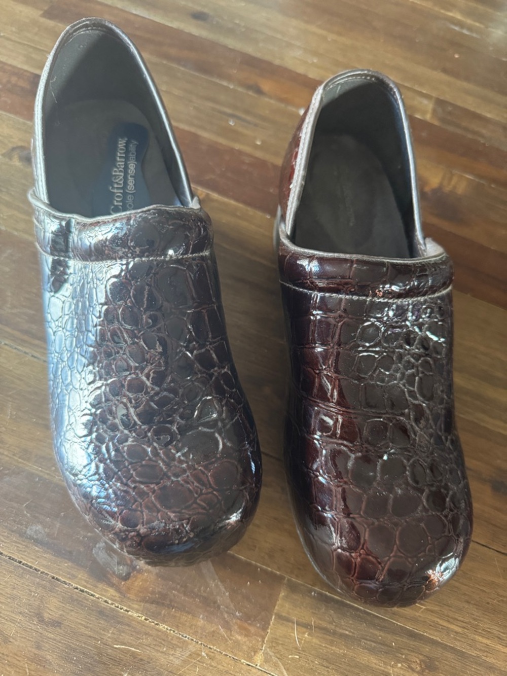 croft & barrow Glossy Burgundy Croc-Embossed Slip-On Clogs
